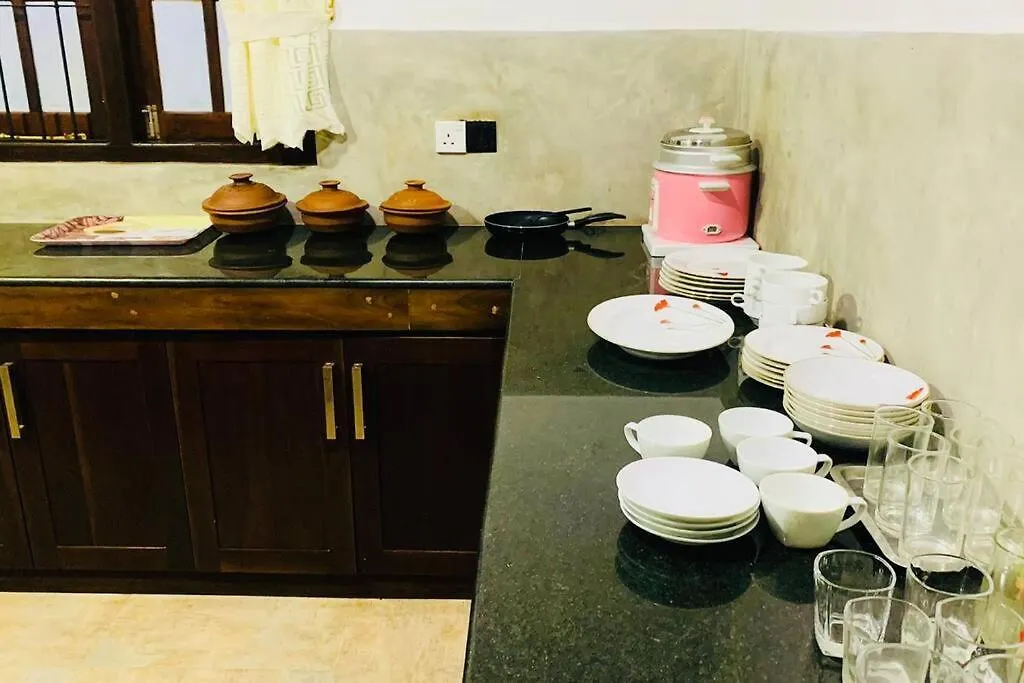 Colombo Villa Near Bolgoda Lake 5 Bed 2.5 Bath Piliyandala