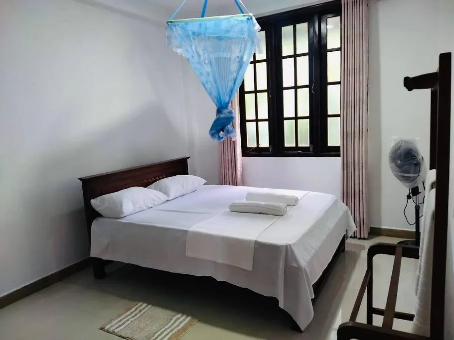 Colombo Villa Near Bolgoda Lake 5 Bed 2.5 Bath Piliyandala